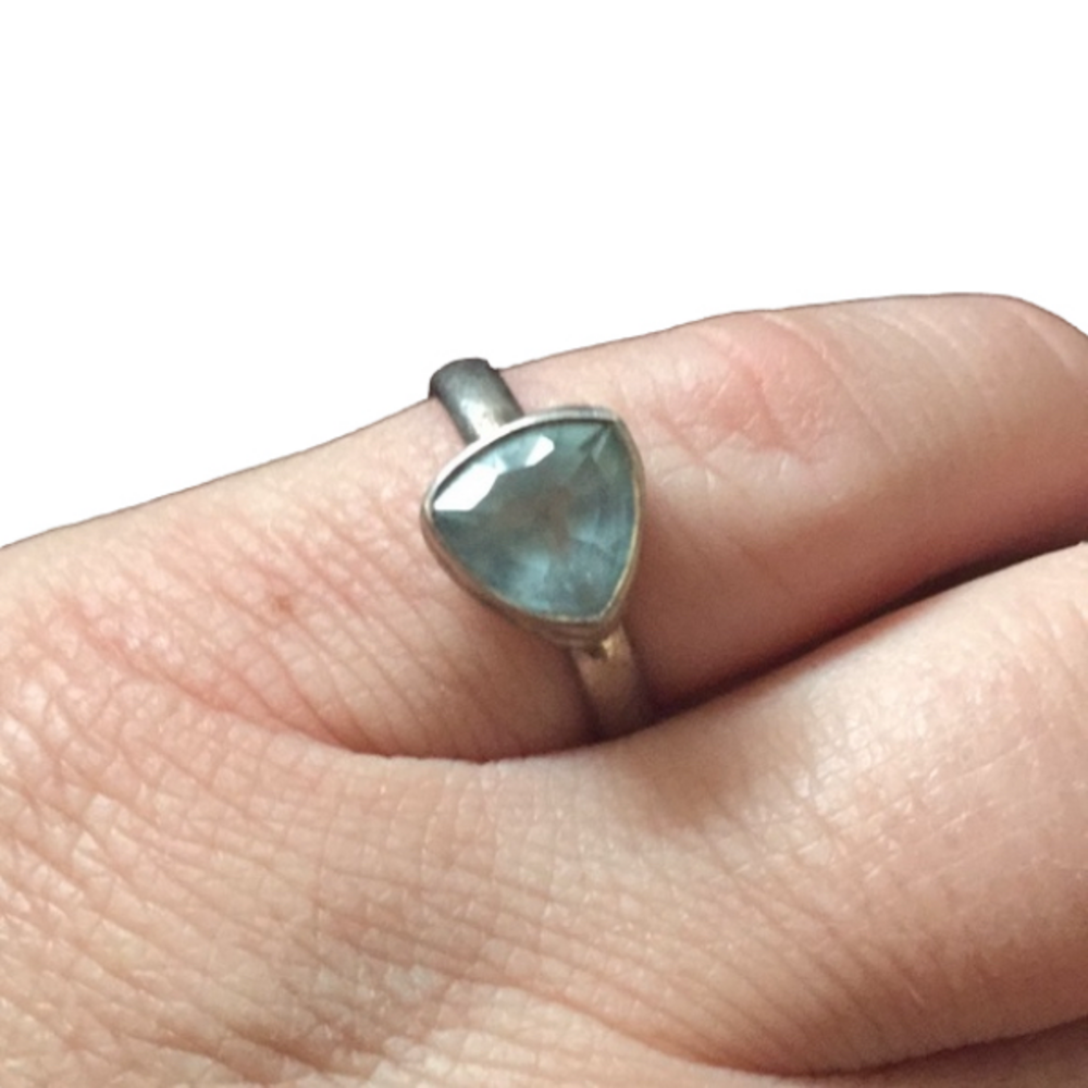 Aquamarine Cubic Zirconia Sterling Silvrt band Size: 5-5.5